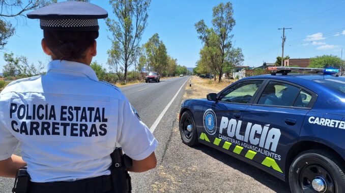 Vehículo con placas falsas fue asegurado