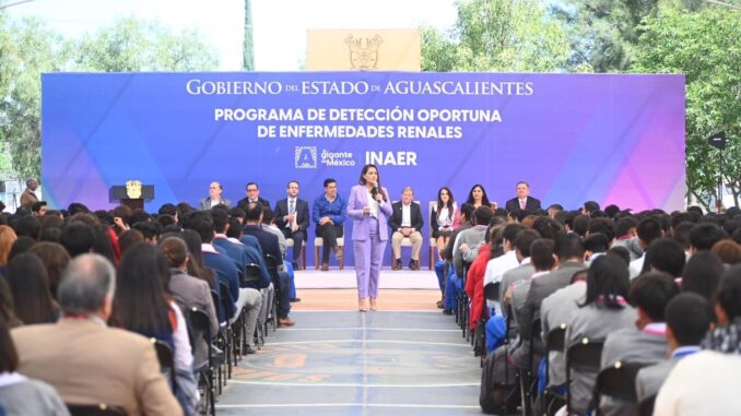 Gobernadora Tere Jiménez puso en marcha Programa para detectar Enfermedades Renales en estudiantes del CECyTEA