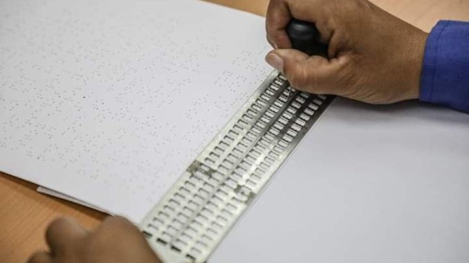 Invitan al Taller gratuito de Braille en la Biblioteca Jaime Torres Bodet