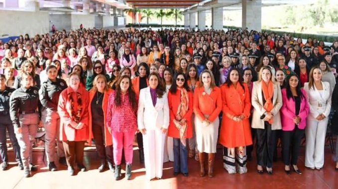 Llama Gobernadora Tere Jiménez a las Mujeres a mantenerse unidas y seguir siendo la Fuerza que mueve a Aguascalientes