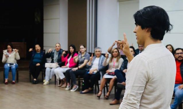 Reafirma DIF Municipal compromiso con las personas con Discapacidad auditiva