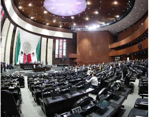 Diputados reciben iniciativa presidencial para reestructurar al Gobierno Federal