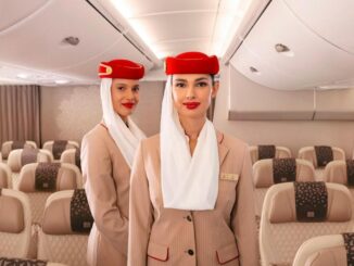 Tripulación en cabina de Emirates refuerza sus filas con convocatoria en México