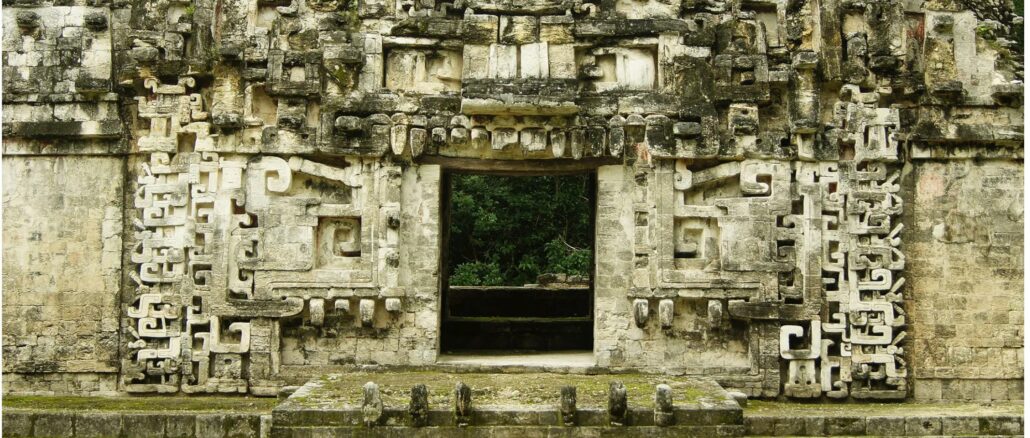 Vestigios de palacios estilo río Bec coronan sitio arqueológico descubierto en Campeche