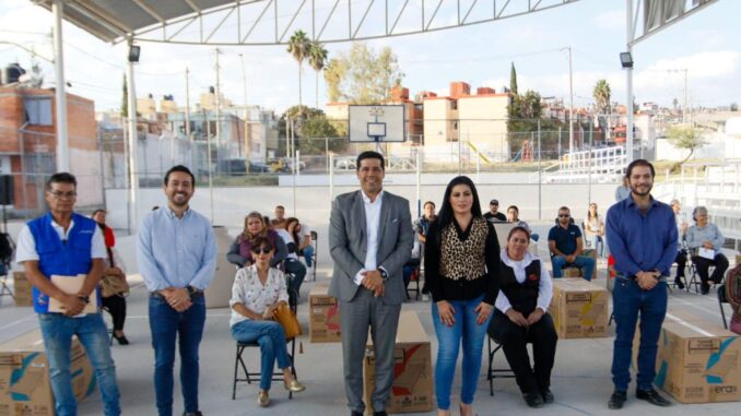 Municipio de Aguascalientes conjunta esfuerzos para dotar a más familias de tinacos, cisternas y calentadores solares