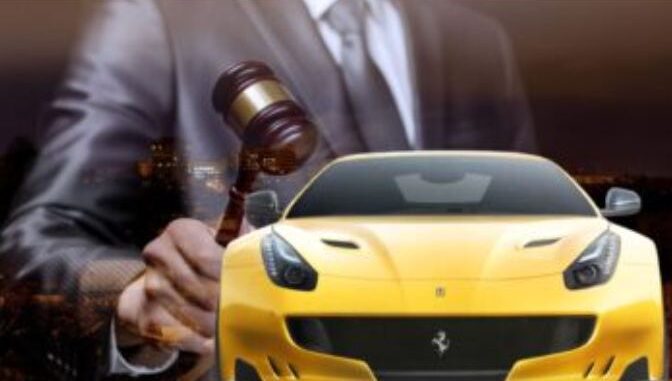 Subastan Ferrari incautado en cifra récord de 1 millón de euros