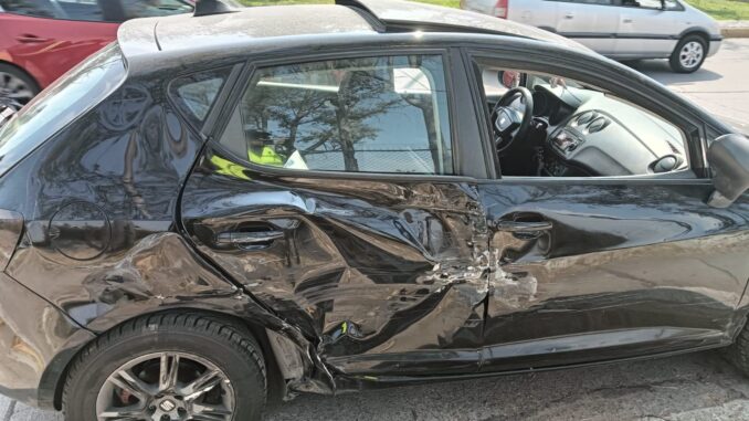 Policías Viales de Aguascalientes atienden reporte de accidente tipo choque múltiple que se registró sobre Avenida Canal Interceptor