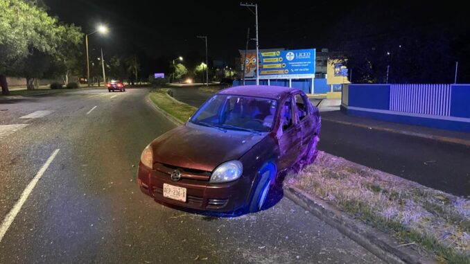 Accidente tipo choque volcadura fue intervenido por Policías Viales de Aguascalientes