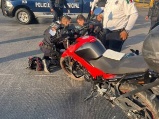 Policías Viales de Aguascalientes atienden reporte de aparatoso choque que se registró sobre Avenida Siglo XXI