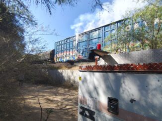 Sofocan incendio de vagón de tren