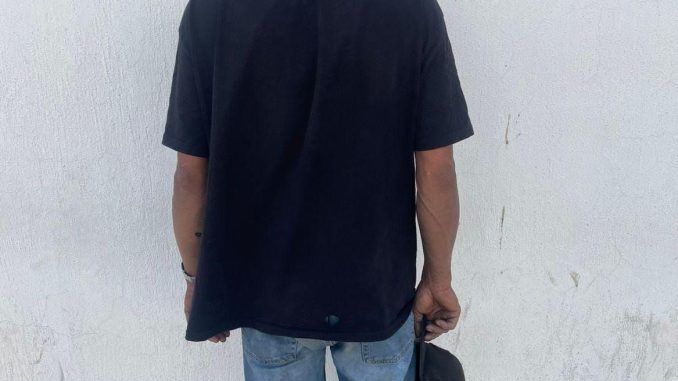 Policías de la SSPM de Aguascalientes detienen a una persona por probables delitos contra la salud
