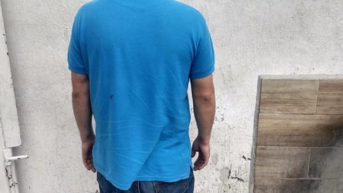Luego de provocar la muerte de una mascota, en una estética para perros, elementos de la SSPM detienen a sujeto en Infonavit Morelos