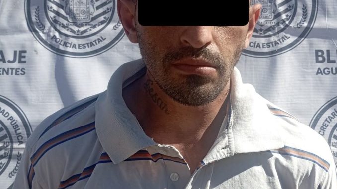Detienen a una persona por posesión de droga