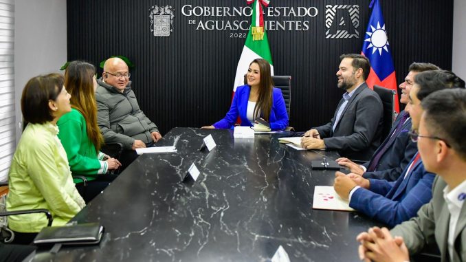 Gobernadora Tere Jiménez fortalece relaciones con inversionistas extranjeros