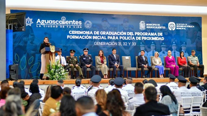 Gobernadora Tere Jiménez y Presidente Municipal Leo Montañez refuerzan Seguridad en la Capital con nuevos Policías