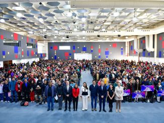 Gobernadora Tere Jiménez concluye con la entrega de 15 mil Becas Educativas en todo el Estado