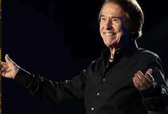 Cantante Raphael es hospitalizado de emergencia en España