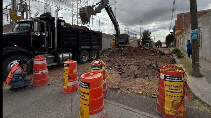 Inicia obras públicas Municipales con rehabilitación de la calle Pedro Coronel, en Pintores Mexicanos