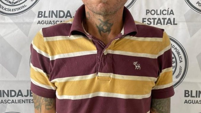 Policías Estatales detienen a una persona en posesión de droga