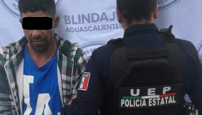 Policías Estatales detienen a una persona en posesión de droga