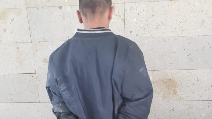 Policías Municipales de Aguascalientes detienen a una persona en El Cedazo, por los delitos de robo calificado y daños a la infraestructura urbana