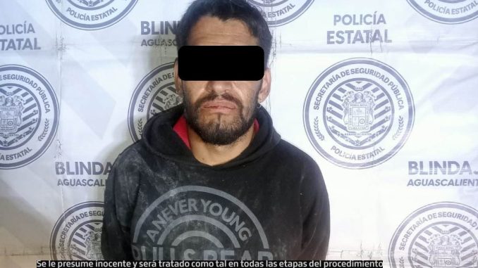 Detienen in fraganti a un sujeto cuando robaba cable