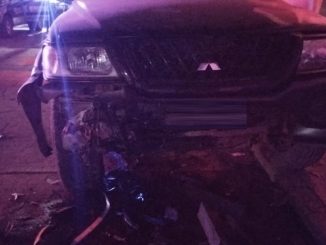 Fue detenido tras provocar un choque con cinco vehículos estacionados