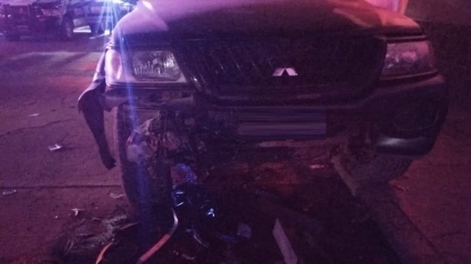 Fue detenido tras provocar un choque con cinco vehículos estacionados