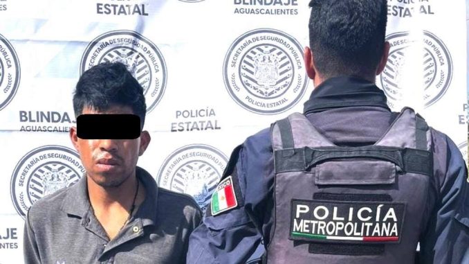 Detenido con una orden de aprehensión vigente