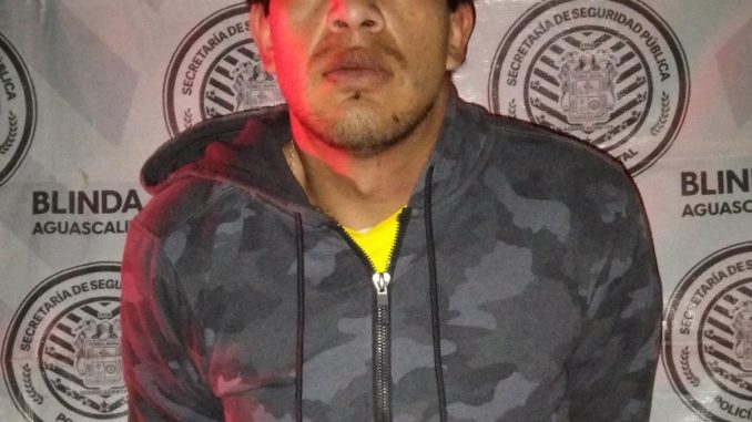 Detienen a una persona por posesión de droga en Asientos