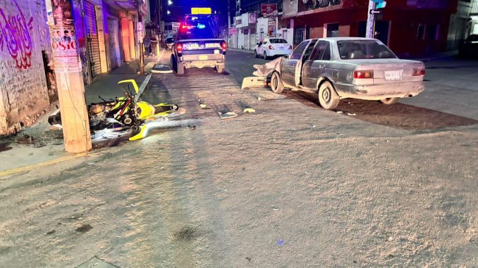 Atienden accidente de tránsito en Rincón de Romos