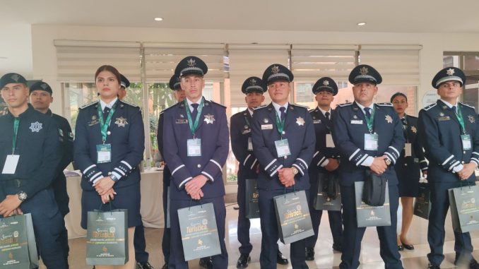 Policías Estatales fortalecen su formación en Colombia