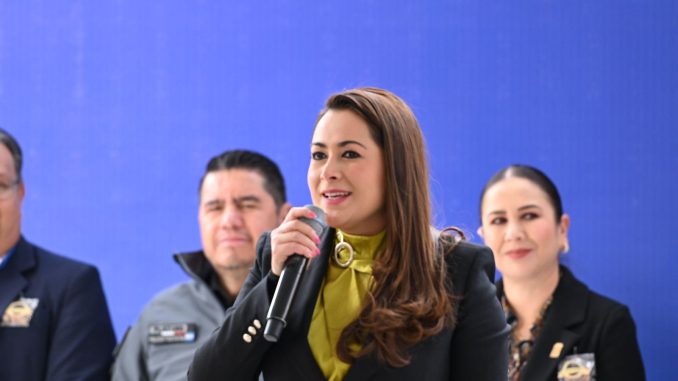 Gobernadora Tere Jiménez entrega obras en la Primaria "Carlos Barrón" y anuncia la construcción de 2 nuevas escuelas en Calvillo