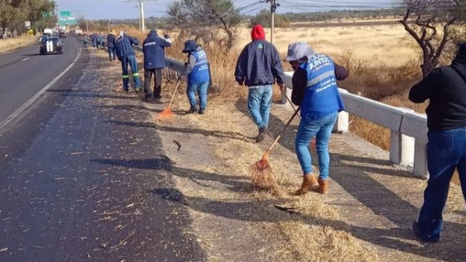 Realiza Municipio de Aguascalientes Mega Operativos permanentes de limpieza en carreteras