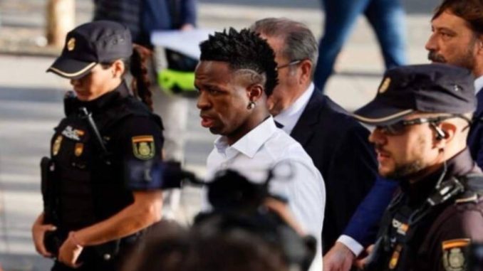 Vinícius declarará ante jueza de Barcelona por insultos racistas en un Clásico