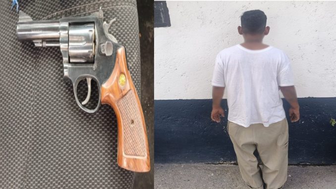 Policías de la SSPM de Aguascalientes detienen a una persona en Municipio Libre, por la presunta portación de un arma de fuego