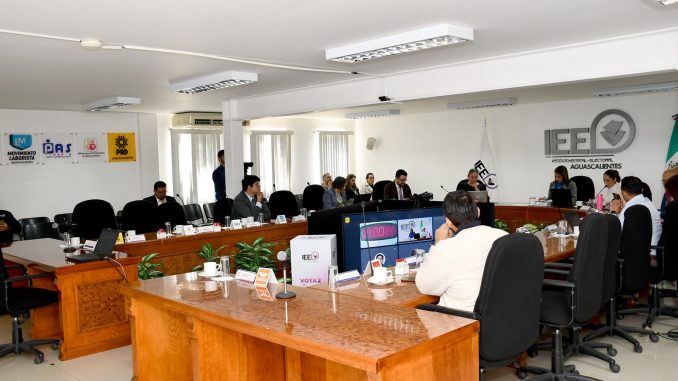 Aprueba IEE presupuesto anual ordinario de ingresos y egresos para el año 2025