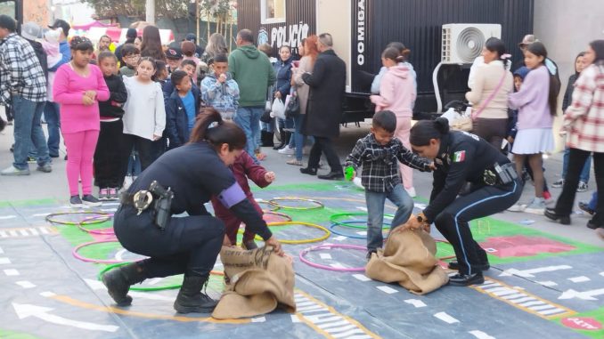 Continúan actividades en Stand de prevención de la Feria de Rincón de Romos