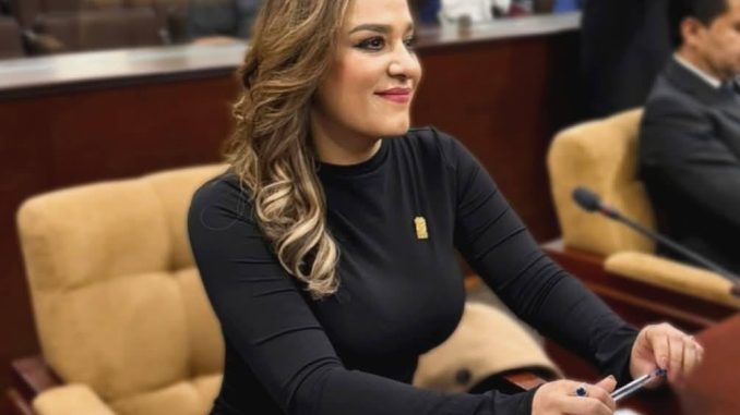 Garantizar condiciones de trabajo iguales para Mujeres y Hombres, presenta Arlette Muñoz Reforma a la Ley de Igualdad