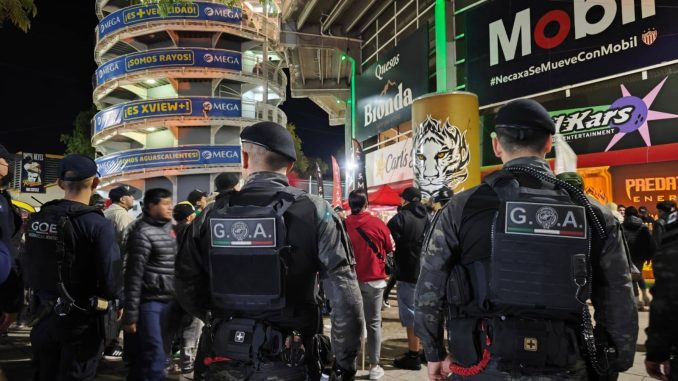 Sin contratiempos el "Operativo Estadio Seguro" en el partido entre las Chivas y el Necaxa en el estadio Victoria