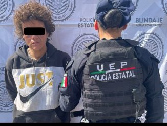 Detienen a mujer por posesión de droga