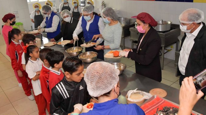 Más de 28 mil alumnos reciben desayunos nutritivos gracias al DIF Estatal