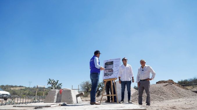 Realiza Leo Montañez gira de supervisión de Pozos del Municipio Capital