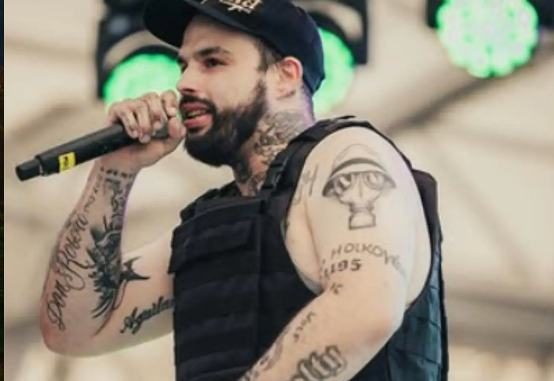 Emiliano Aguilar lanza canción dedicada a mexicanos deportados de EE.UU.