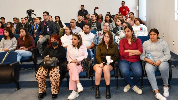 Realiza IEE conversatorio sobre democracia y periodismo