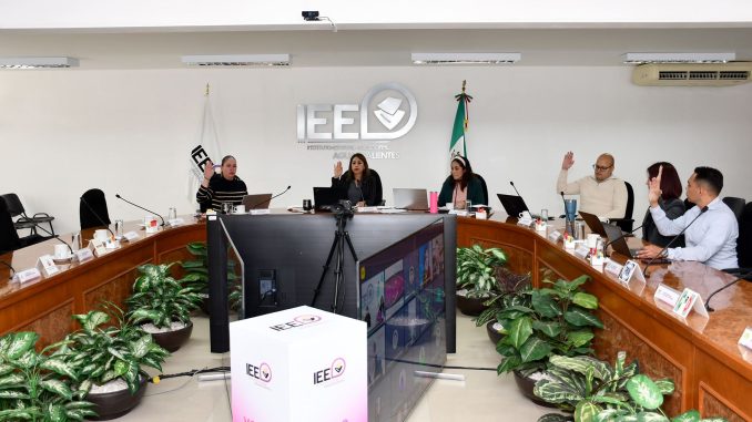 Rinde IEE informe sobre ejercicio de multas electorales a partidos políticos