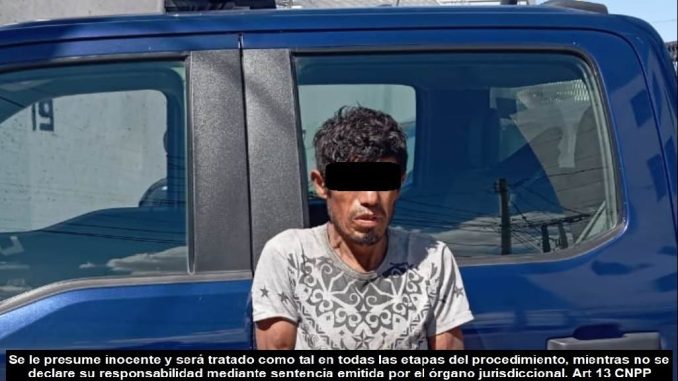 Llevaba un envoltorio con droga y fue detenido