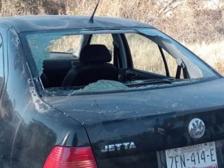 Capturan a un sujeto que provocó daños en cinco vehículos estacionados