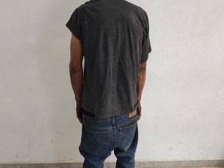 Elementos de la SSPM de Aguascalientes detienen a una persona en Colinas del Río por el probable delito de violencia de género