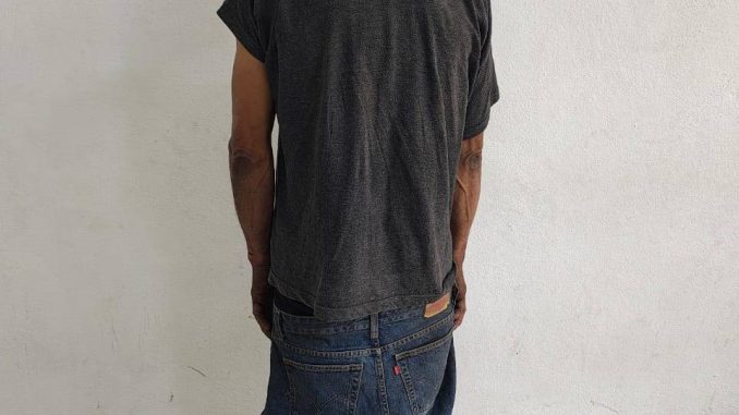 Elementos de la SSPM de Aguascalientes detienen a una persona en Colinas del Río por el probable delito de violencia de género